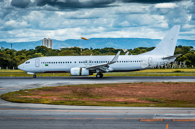 商用飞机，降落- Várzea格兰德，马托格罗索，MT，巴西。